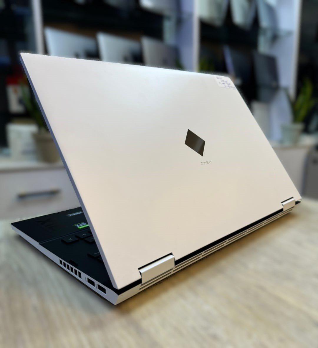 Hp Omen X16 Core i7 11th Gen 16Cpus 2.3Ghz 16Gb ram 1tb ssd Nvidia RTX 3070 8Gb dedicated 2K screen display 4 Hp Omen X16 Core i7 11th Gen 16Cpus 2.3Ghz 16Gb ram 1tb ssd Nvidia RTX 3070 8Gb dedicated 2K screen display